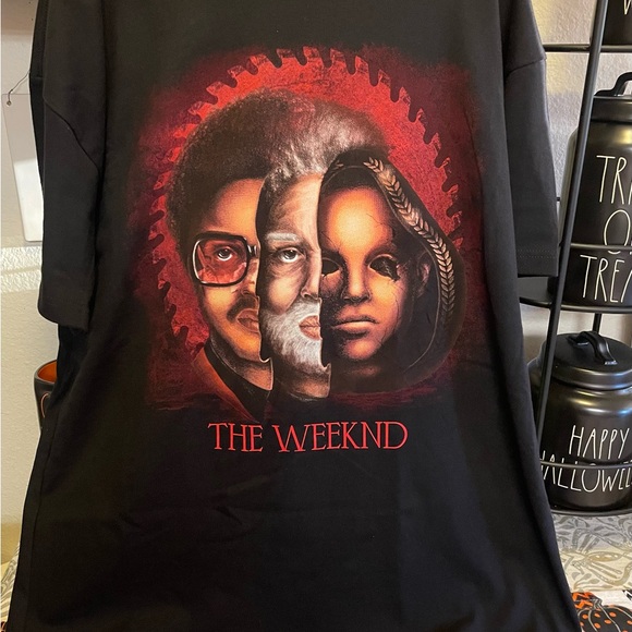 Universal Studios Hollywood HHN 2024 The WEEKND Nightmare Trilogy T-Shirt. - Picture 2 of 4